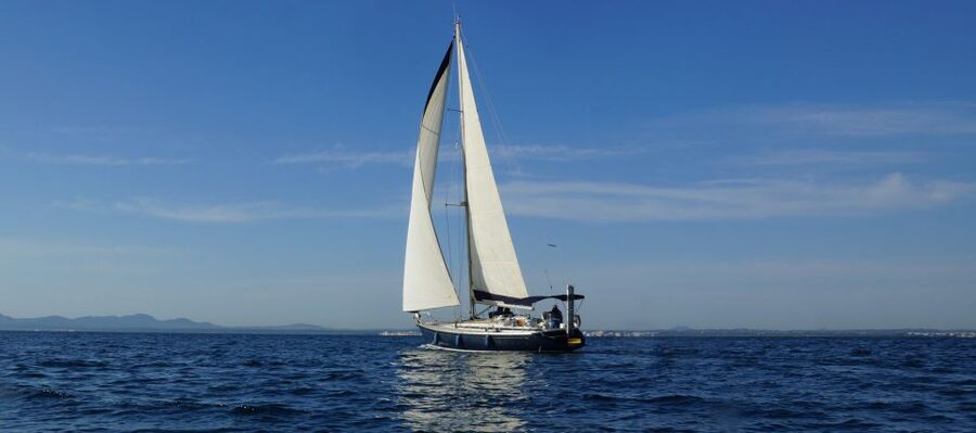 Alcudia: Sailing Yacht Excursion with Wine & Tapas - Cala en Gossalba, the two-hour highlight