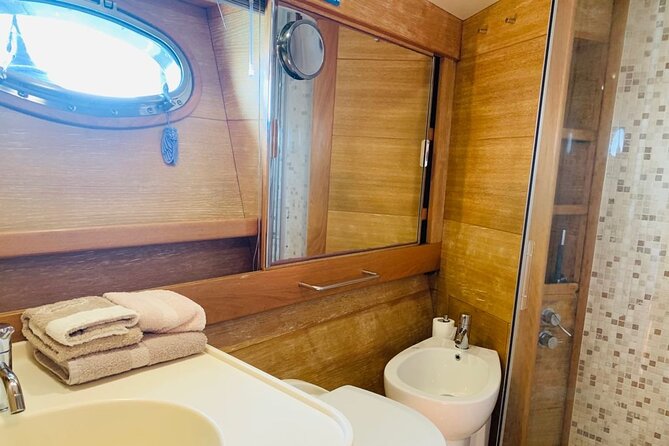 Amalfi Coast Private Yacht Cruise: Explore Positano and Amalfi! - What the price includes, and what it does not