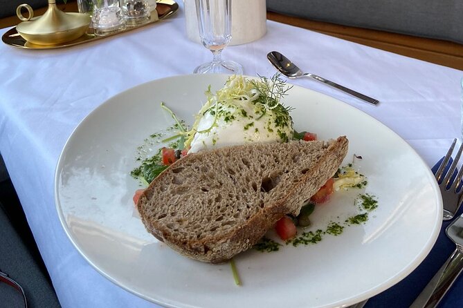 Amsterdam Breakfast Cruise on Private Luxury Boat - Weather, cancellation, and practical planning