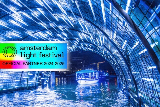 Amsterdam Light Festival: Cruise Unlimited Drinks & Bite option - Getting to the quay and boarding without stress