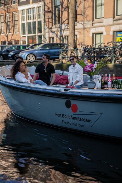 Amsterdam: Private Luxury Cruise with BBQ and Drinks - Leaving from Leidsebrug near Lido