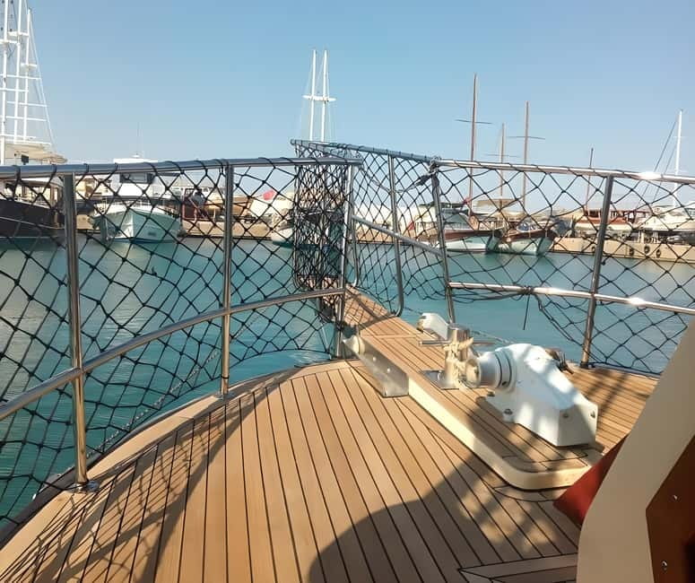 Antalya/Kemer: Phaselis Yacht Trip for Families and Couples - Phaselis Bay and the ancient harbor