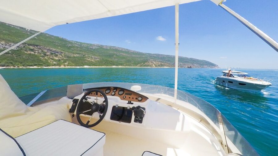 Arrábida Full-Day Yacht Tour from Lisbon - Who will enjoy this yacht day most