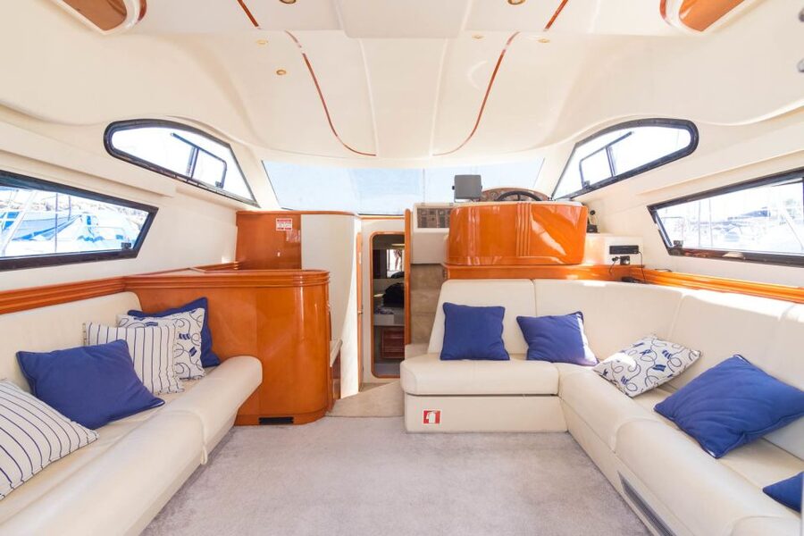 Arrábida Full-Day Yacht Tour from Lisbon - Swimming and snorkeling in calm Arrábida water