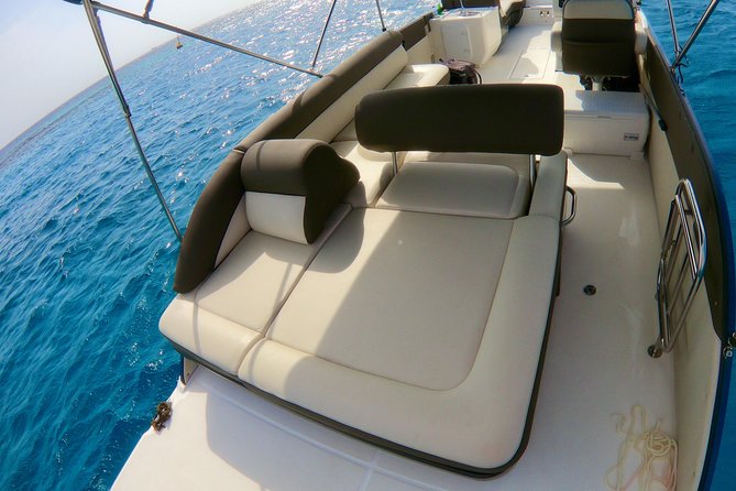 Aruba Element Private Boat Charter (L-Lounge) - Seeing Aruba from Eagle Beach to De Palm Island