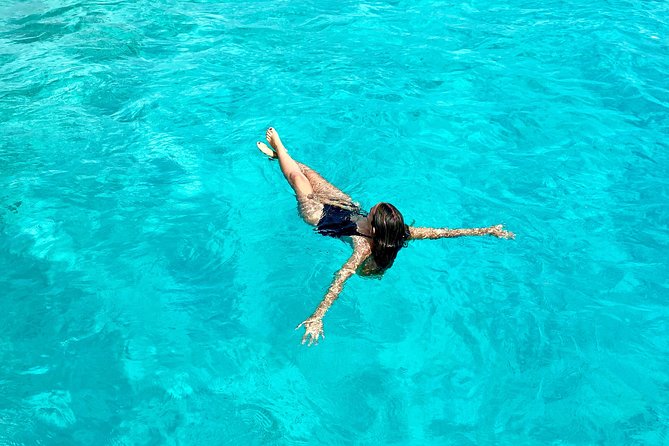 Aruba Element Private Boat Charter (L-Lounge) - The captains and the feel of the outing