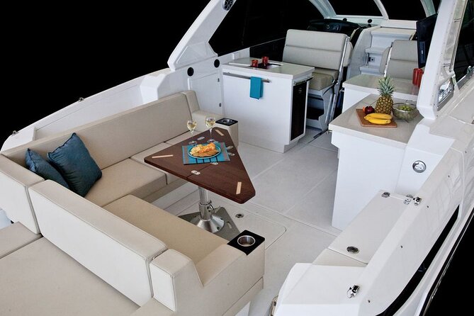 Austin Yacht Charter Experience on Lake Travis - Cool off in the air-conditioned salon