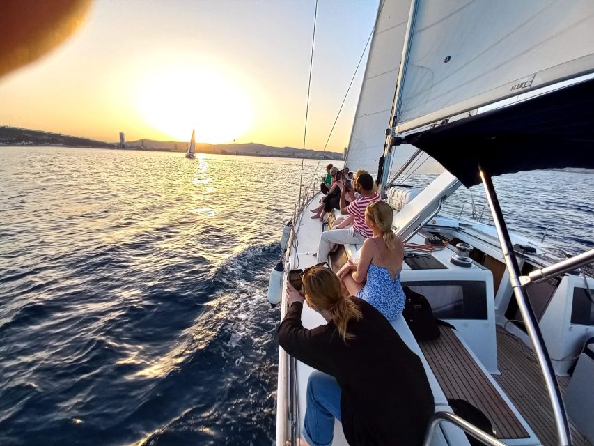 Barcelona: Luxury Private Sunset Yacht Cruise - The first views: Maremagnum, Columbus, and Montjuïc