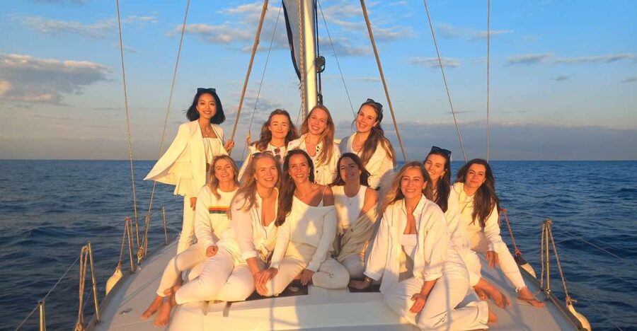 Barcelona: Luxury Private Yacht Daytime Cruise - The first views: Maremagnum, Columbus, and Montjuïc