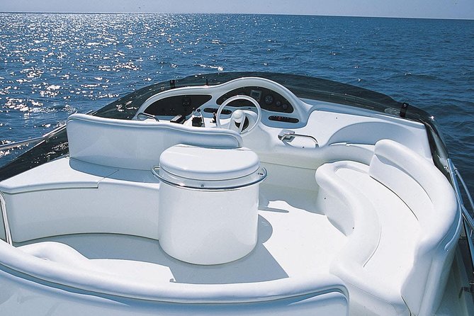 Barcelona Private Luxury Yacht Tour - What this yacht trip really offers