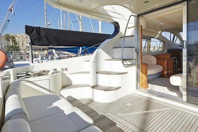Barcelona Private Luxury Yacht Tour - Choosing between one and four hours