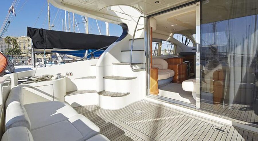 Barcelona: Private Motor Yacht Charter with Drinks and Food - Key points at a glance