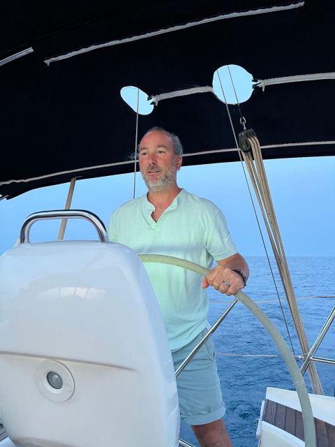 Barcelona: Private Sailing Yacht Cruise - A private yacht with a personal feel
