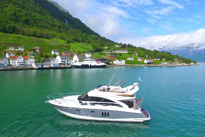 Bergen to Hardangerfjord VIP car + private yacht Fjord cruise - Key points to know