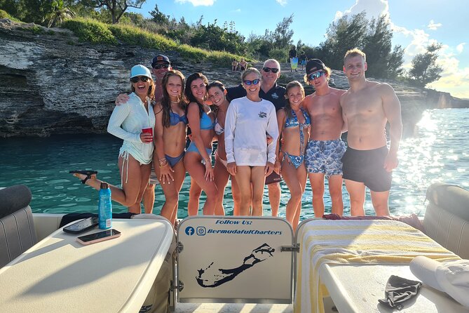 Bermuda Private Boat Charter: Snorkel, Cliff Jumping & Sightseeing - A four-hour Bermuda outing built around your group