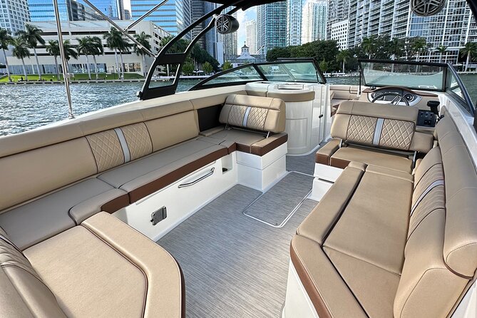 Best of Miami: Private Top-Rated Boat Charter & Guided Experience - Starting on the Miami River