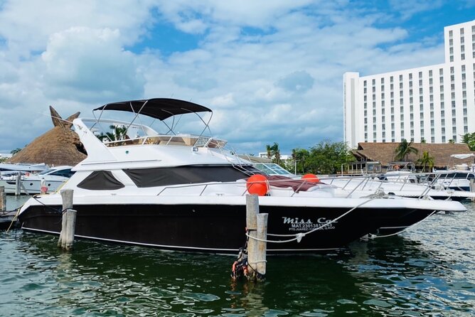 Big Yacht 48ft Rental up to 15 Pax snorkel - Reaching Isla Mujeres on the longer route