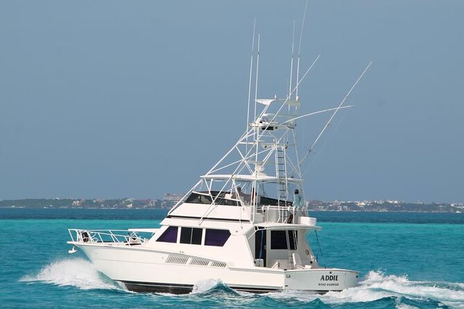 Biggest Luxury Yacht Boat Best in Cancun up to 28 pax - Choosing Between Four, Six, and Eight Hours