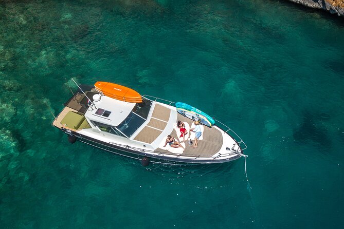 Blue & Green cave tour with yacht from town Hvar - Meeting in Hvar at 10:15
