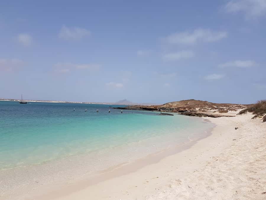 Boa Vista: Motoryacht Trip with Fishing, Snorkel, Beach BBQ - Leaving Boa Vista by road and dinghy