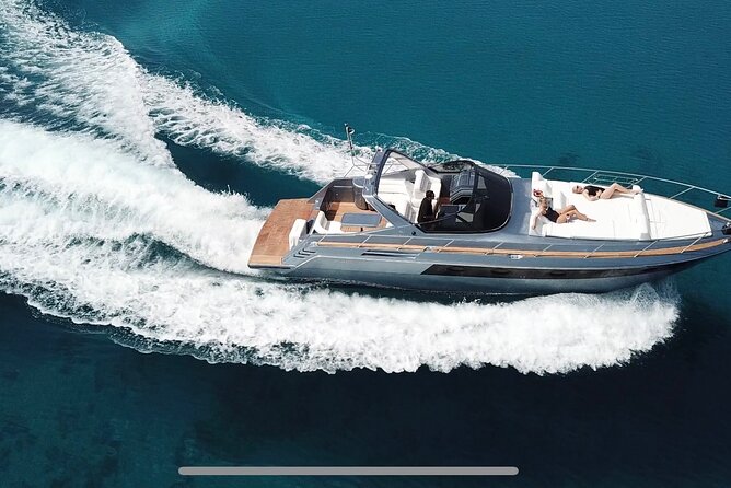 Boat - yacht tours at Mykonos - Choosing between Delos, Rinia, and the south coast
