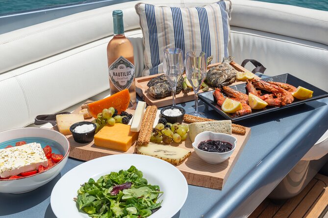 Boat - yacht tours at Mykonos - What the onboard service includes