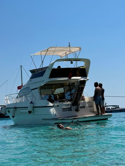 Bodrum: Private Sunset Yacht Tour with light Dinner - The Short Cruise Before Dinner