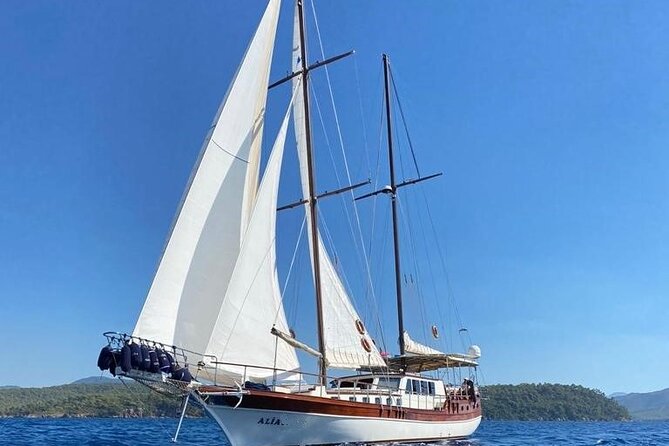 Bodrum Vip Private Gulet Tour - Lunch and drinks served on board