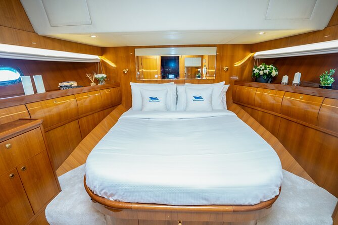 Book 3hr Luxury Yacht Rental Dubai - Get 1hr Free - Four spaces make the cruise more flexible