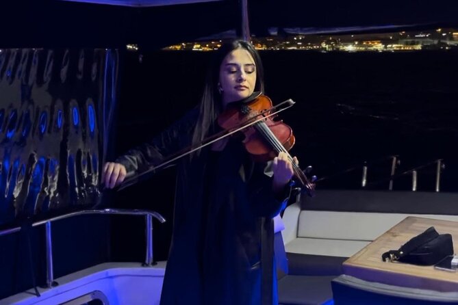 Bosphorus Night Cruise on Luxury Yacht - The Maiden’s Tower and the return toward Galataport