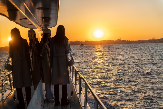 Bosphorus Sunset Cruise on Luxury Yacht with Transfers - Why the Bosphorus works best at sunset
