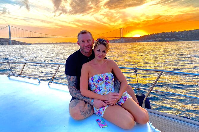 Bosphorus Sunset or Daytime Yacht Cruise with Snacks & Live Guide - From Bebek to Rumeli Fortress