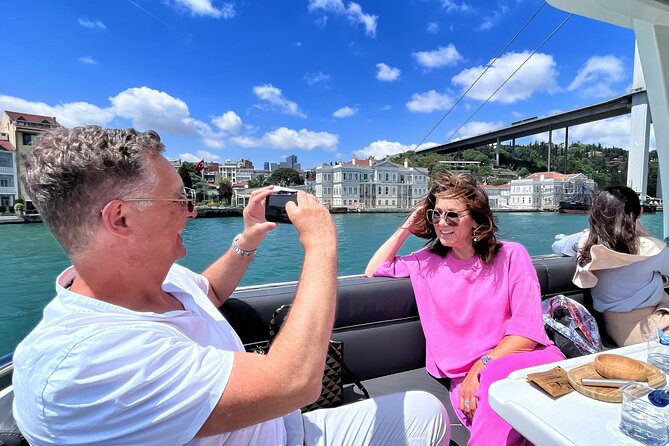 Bosphorus Yacht Cruise Experience: Visit the Asian Side - Seeing Istanbul from the Bosphorus