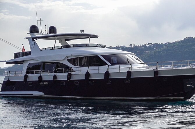 Bosphorus Yacht Cruise Experience: Visit the Asian Side - Bridges, fortresses, and changing shores