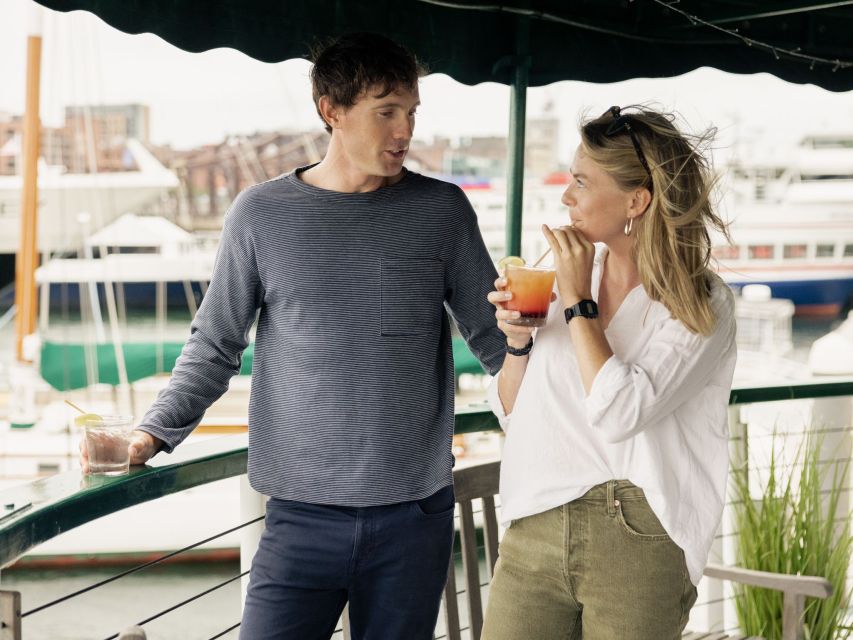 Boston: Harbor Sunset Yacht Cruise - Rowes Wharf makes a handy starting point