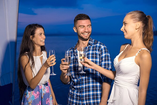 Burj Al Arab: 2-Hour Yacht Tour with BBQ Dinner and Drinks - Leaving Dubai Harbour at 8 pm