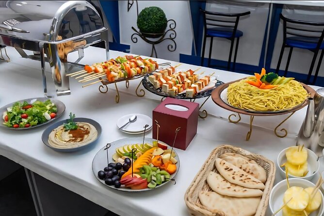 Burj Al Arab: 2-Hour Yacht Tour with BBQ Dinner and Drinks - Crew service and the mood on board