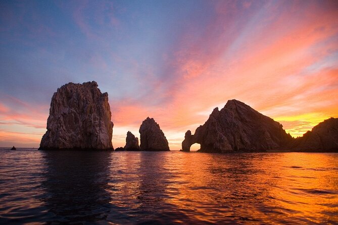 Cabo Arch Sunset Yacht Tour - Dinner & Drinks — Up to 18 Guests - Leaving Cabo Marina for El Arco