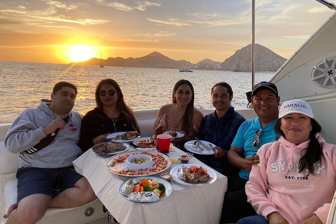 Cabo Arch Sunset Yacht Tour - Dinner & Drinks — Up to 18 Guests - How Private Is the Yacht Experience?