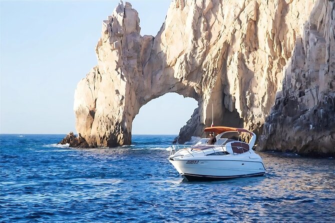 Cabo Private Yacht Cruise to El Arco with Snorkeling Adventure - Sailing toward El Arco and Lover’s Beach