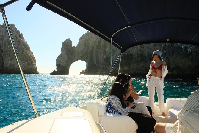 Cabo Private Yacht Tour: The Arch, Sea Lions & Scenic Beaches - A quick yacht ride with Cabo’s best-known view