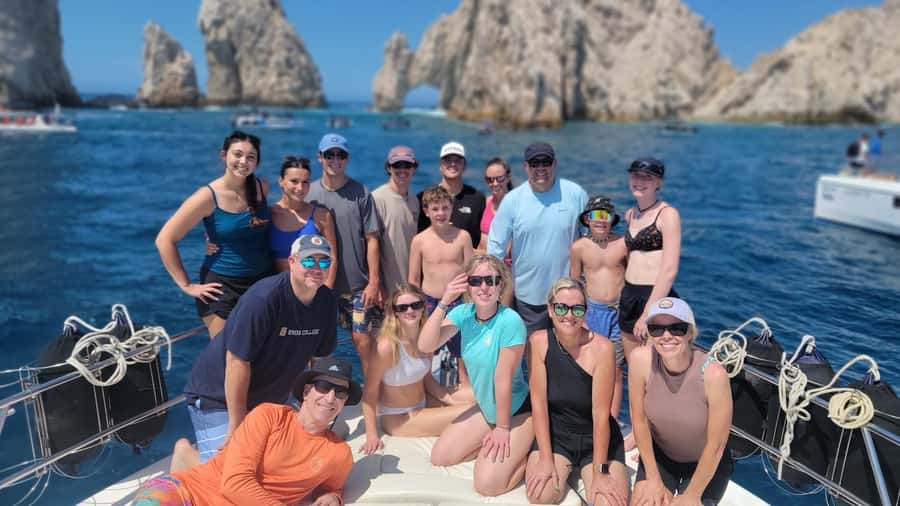 Cabo: Private Yacht Tour, Water Activities, Lunch & Drinks - Key points to know before you book