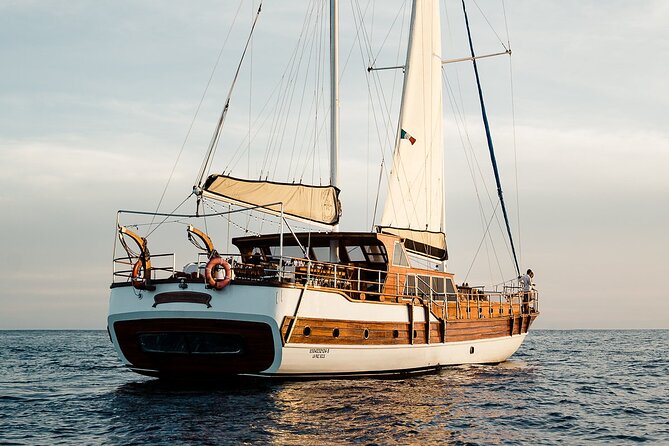 Cabo San Lucas Luxury Sailing Yacht and Dinner with a Chef - Comfort, motion, and mobility concerns