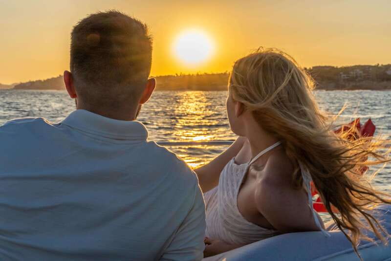 Cabo San Lucas: Luxury Yacht Cruise - A private yacht instead of a packed excursion