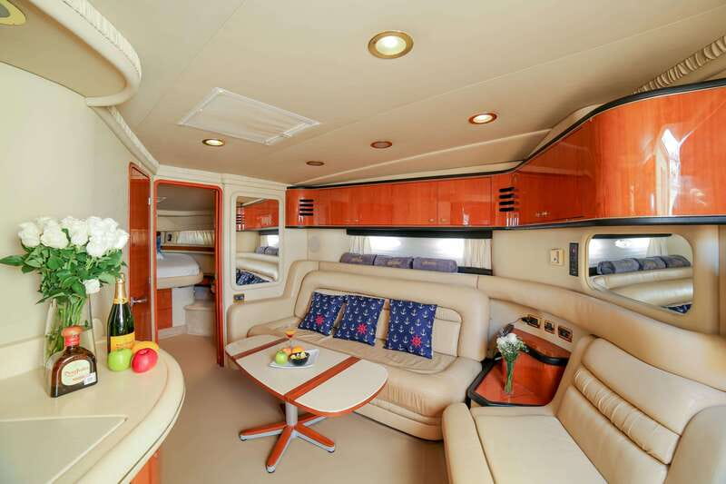 Cabo San Lucas: Luxury Yacht Cruise - Meeting the boat at Dock F