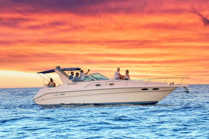 Cabo San Lucas Private Yacht Cruise with Open Bar - El Arco is the must-see photo stop