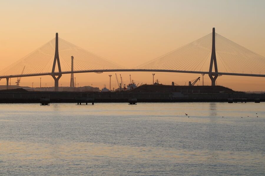 Cadiz: Exclusive Yacht excursion to La Caleta or Pepa Bridge - La Caleta, swimming, and time off the boat