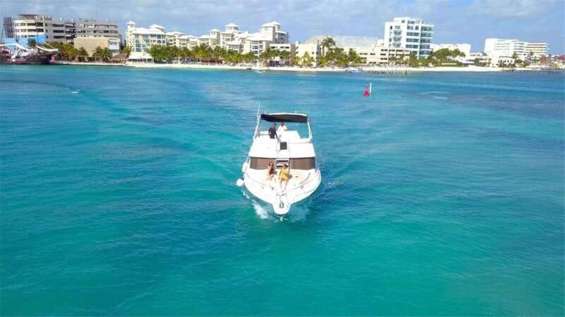 Cancun: Private Luxury 46-Feet Flybridge Yacht Cruise - Key points before you book