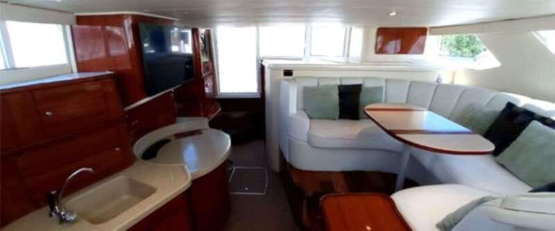 Cancun: Private Luxury 46-Feet Flybridge Yacht Cruise - Meeting point, timing, and practical details