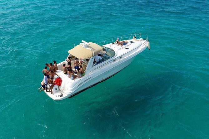 Cancun Yacht Charter to Isla Mujeres with Snorkeling -SR41H4 - Cruising across Isla Mujeres Bay